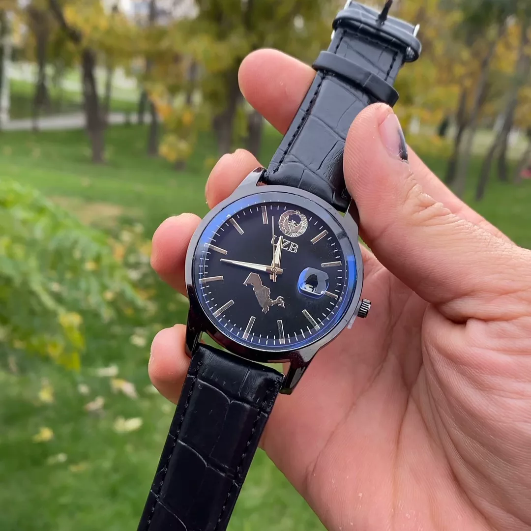 Gerbuzbsoat: Uyingizga milliy ruh bag'ishlovchi nafis devor soati